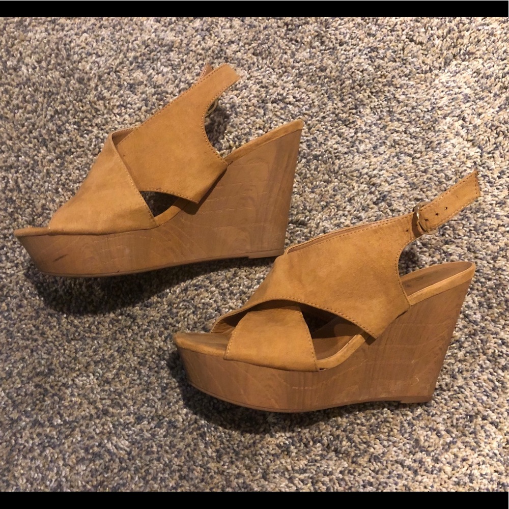 Tan Wedged Heels